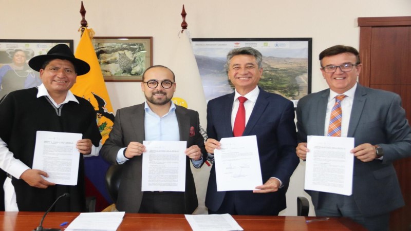 Ministerio Del Ambiente Y Agua Y Autoridades De Tungurahua Y